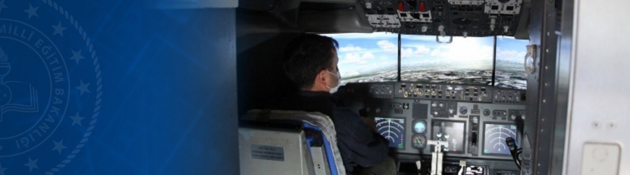 Antalya'nın Aksu ilçesinde bulunan Uçak Bakım Teknolojileri Mesleki ve Teknik Anadolu Lisesi yerleşkesindeki Boeing 737-400 uçağının kokpitine 'Hayallerimiz Uçuşa Geçiyor' projesi kapsamında simülatör sistemi yerleştirildi.