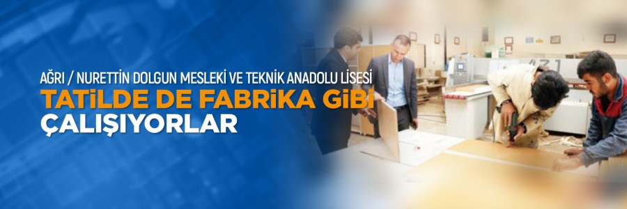 Tatilde de Fabrika Gibi Çalışıyorlar