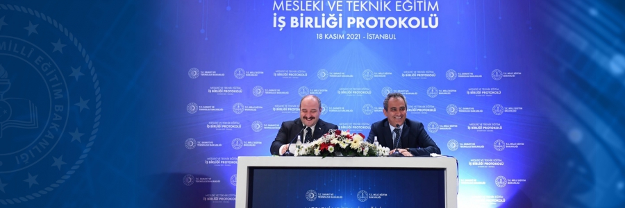 Bakan Özer ve Bakan Varank, Mesleki ve Teknik Eğitim İş Birliği Protokolü'nü İmzaladı