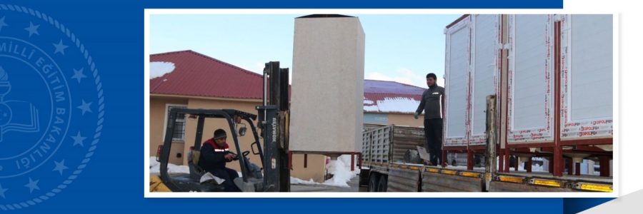 Bitlis'te Meslek Lisesi Öğrencileri Depremzedeler İçin 96 Mobil Tuvalet Üretti